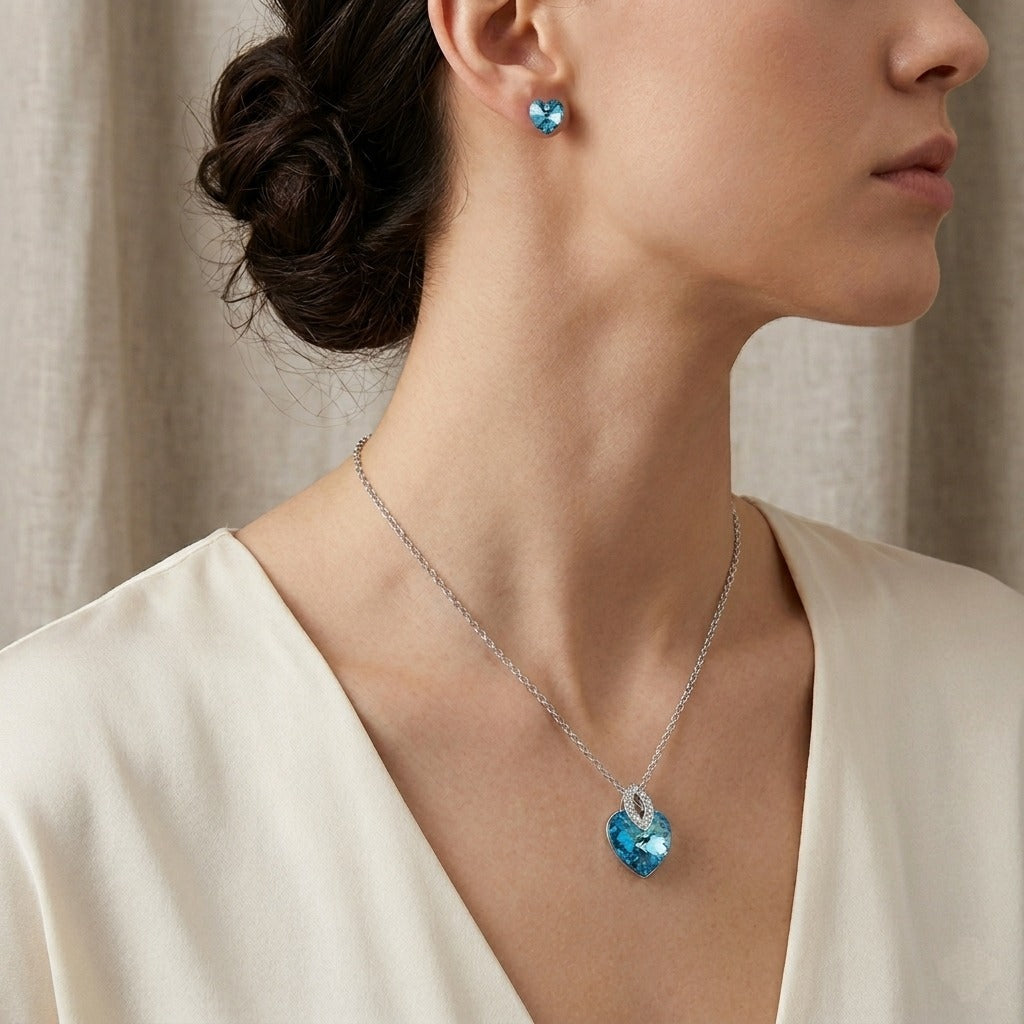 Cyan heart shaped blue pendant set for women