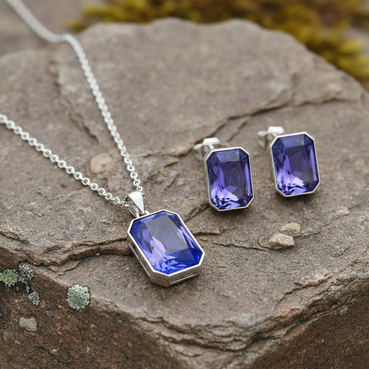 Cyan geomatric blue pendant set for women